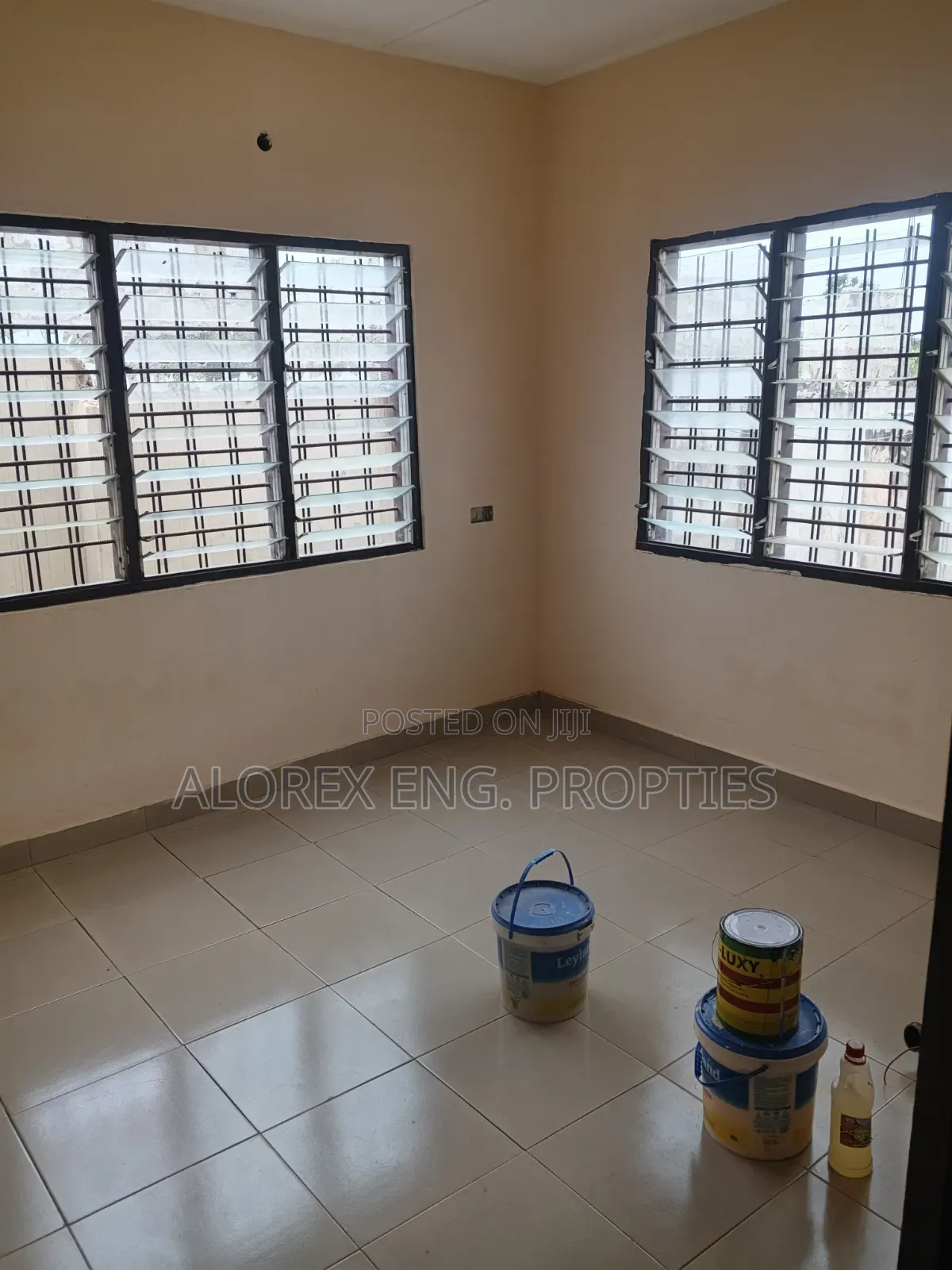 2bdrm Apartment in Adenta, Ashieyie, Frafraha for rent