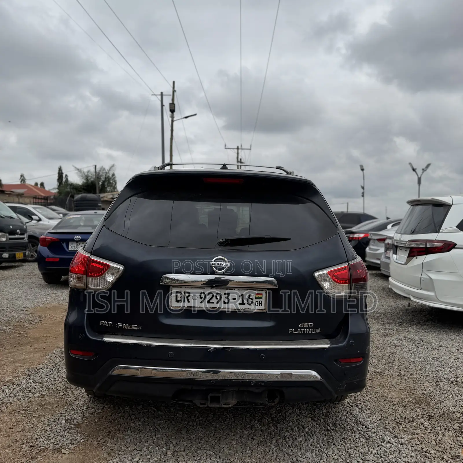 Nissan Pathfinder Platinum 4dr SUV 4WD (3.5L 6cyl CVT) 2014 Black