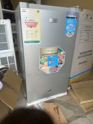 Gold Star Table Top Refrigerator