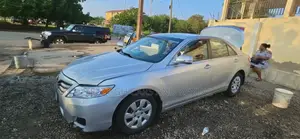 Toyota Camry LE 4dr Sedan (2.5L 4cyl 6A) 2011 Silver