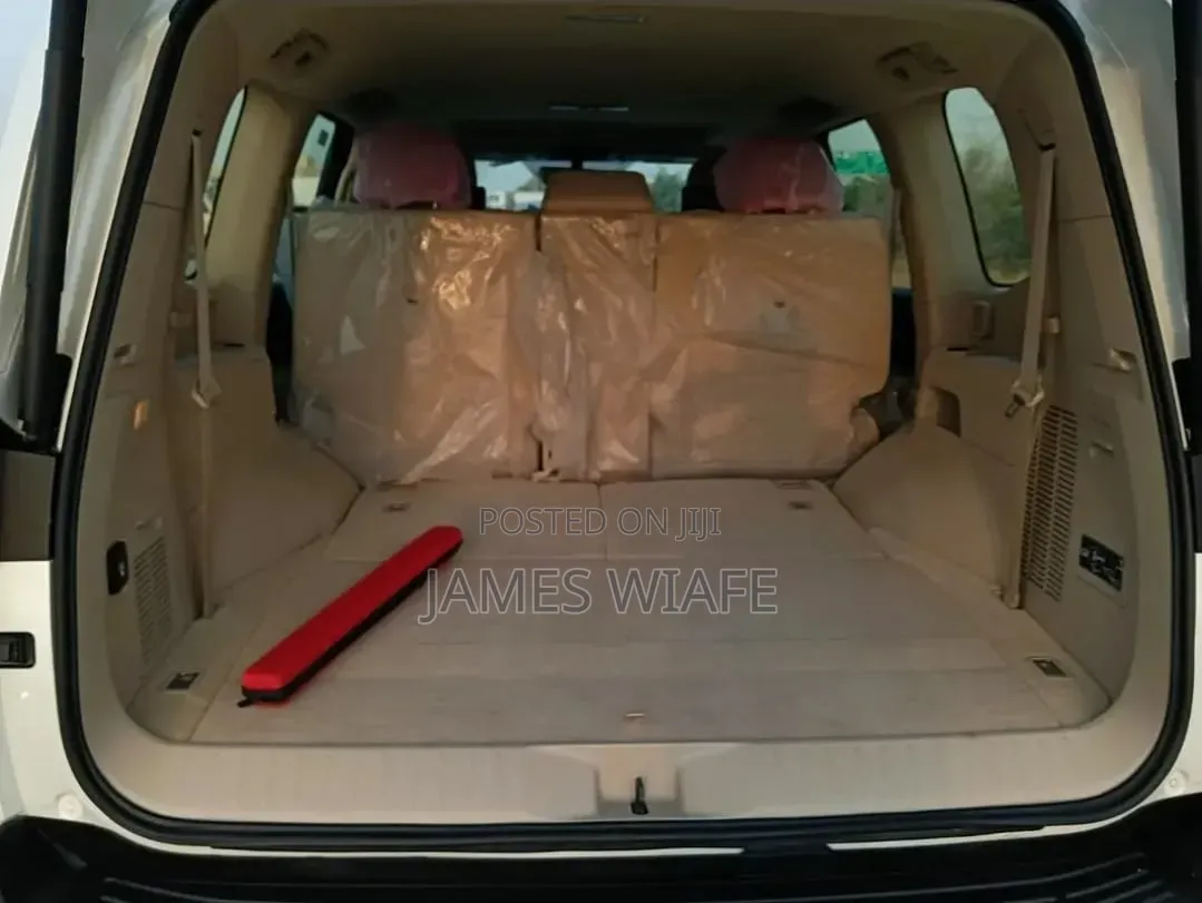 Toyota Land Cruiser Cygnus 4.7 2007 White