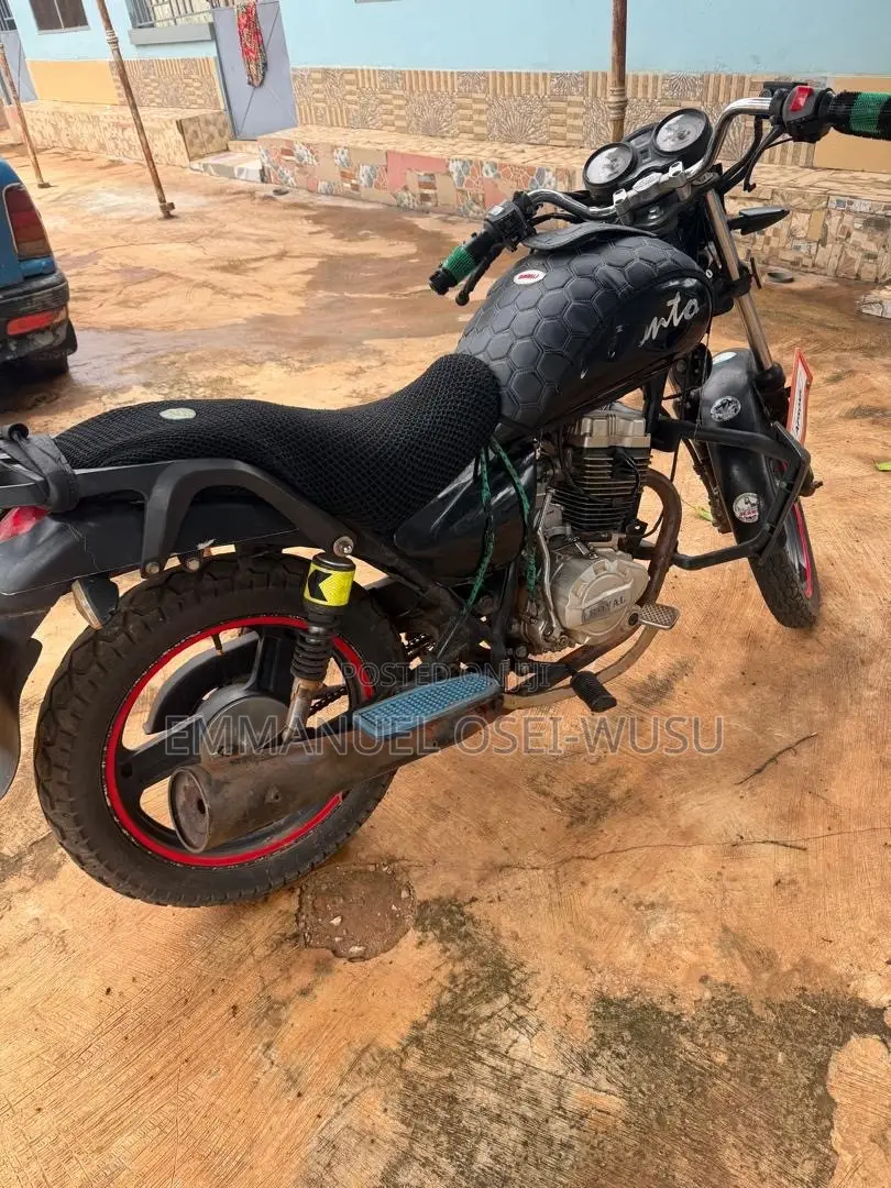 Royal Motorcycle 2022 Black