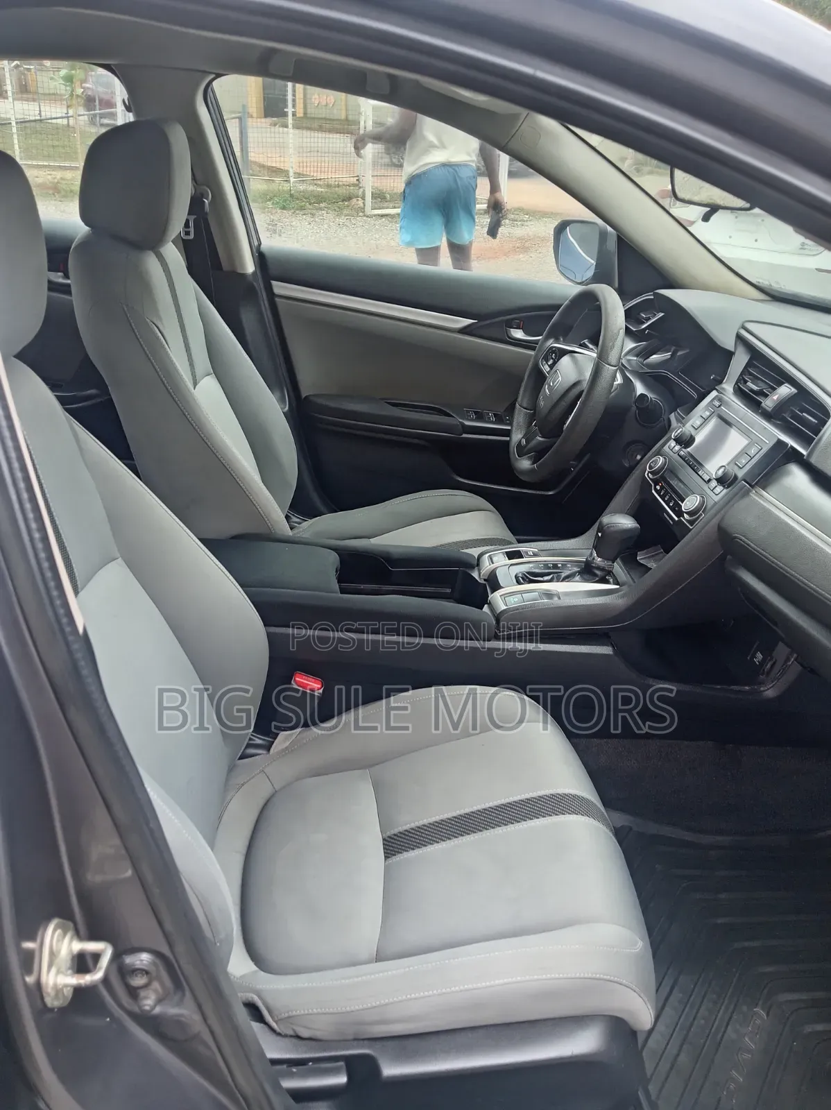 Honda Civic LX 4dr Sedan (2.0L 4cyl) 2016 Silver