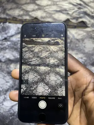 New Apple iPhone 7 32 GB Black
