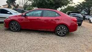 Toyota Corolla XSE (1.8L 4cyl 2A) 2018 Red
