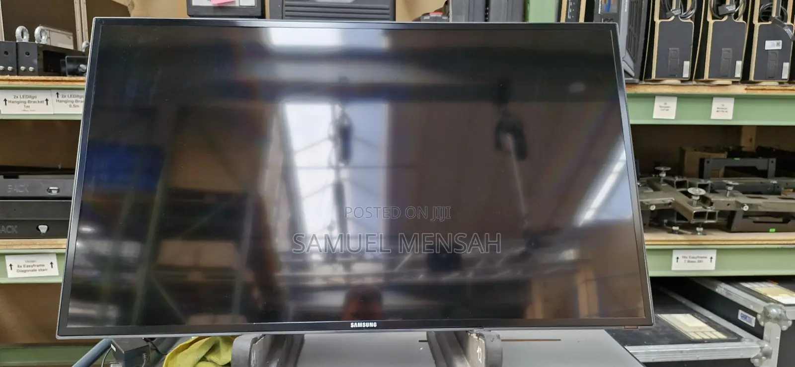 Samsung 46" Monitor