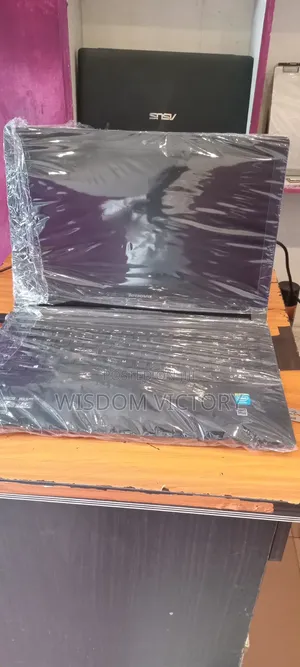 New Laptop Lenovo Flex 4 4GB Intel HDD 320GB