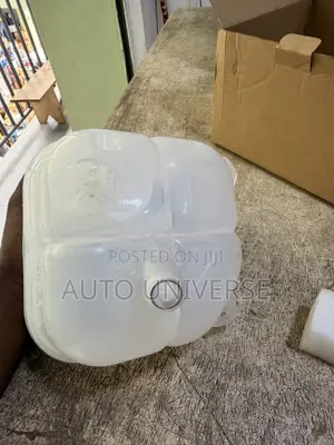 Chrysler 200 2015, 2016, 2017 Reservoir Tank Available