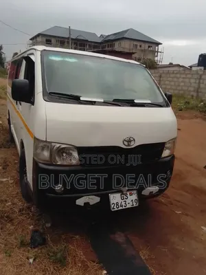 Toyota HiAce 2010 White