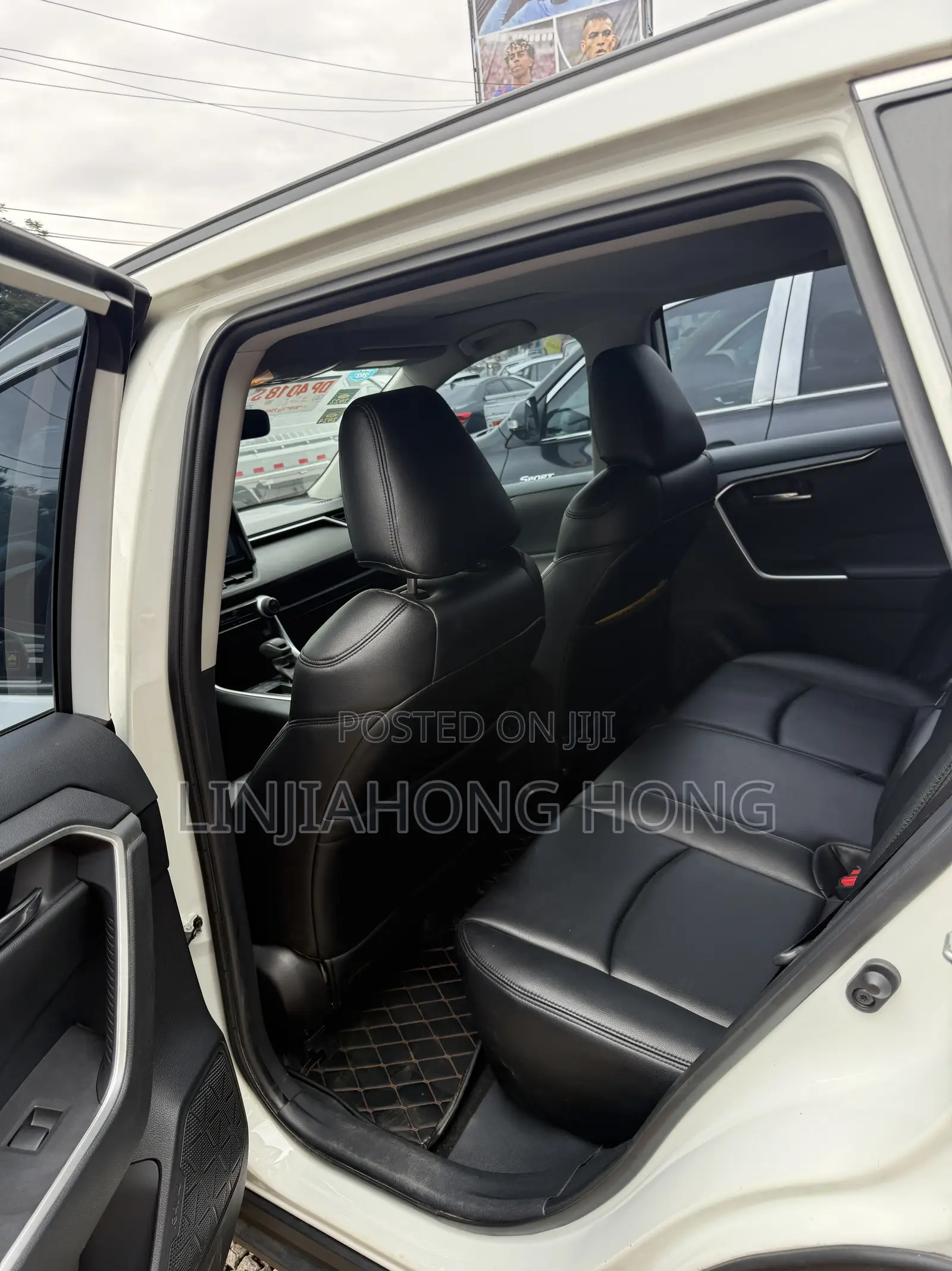 Toyota RAV4 2020 White