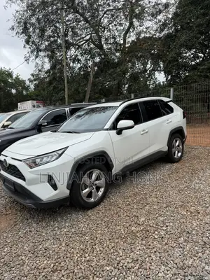 Toyota RAV4 2020 White