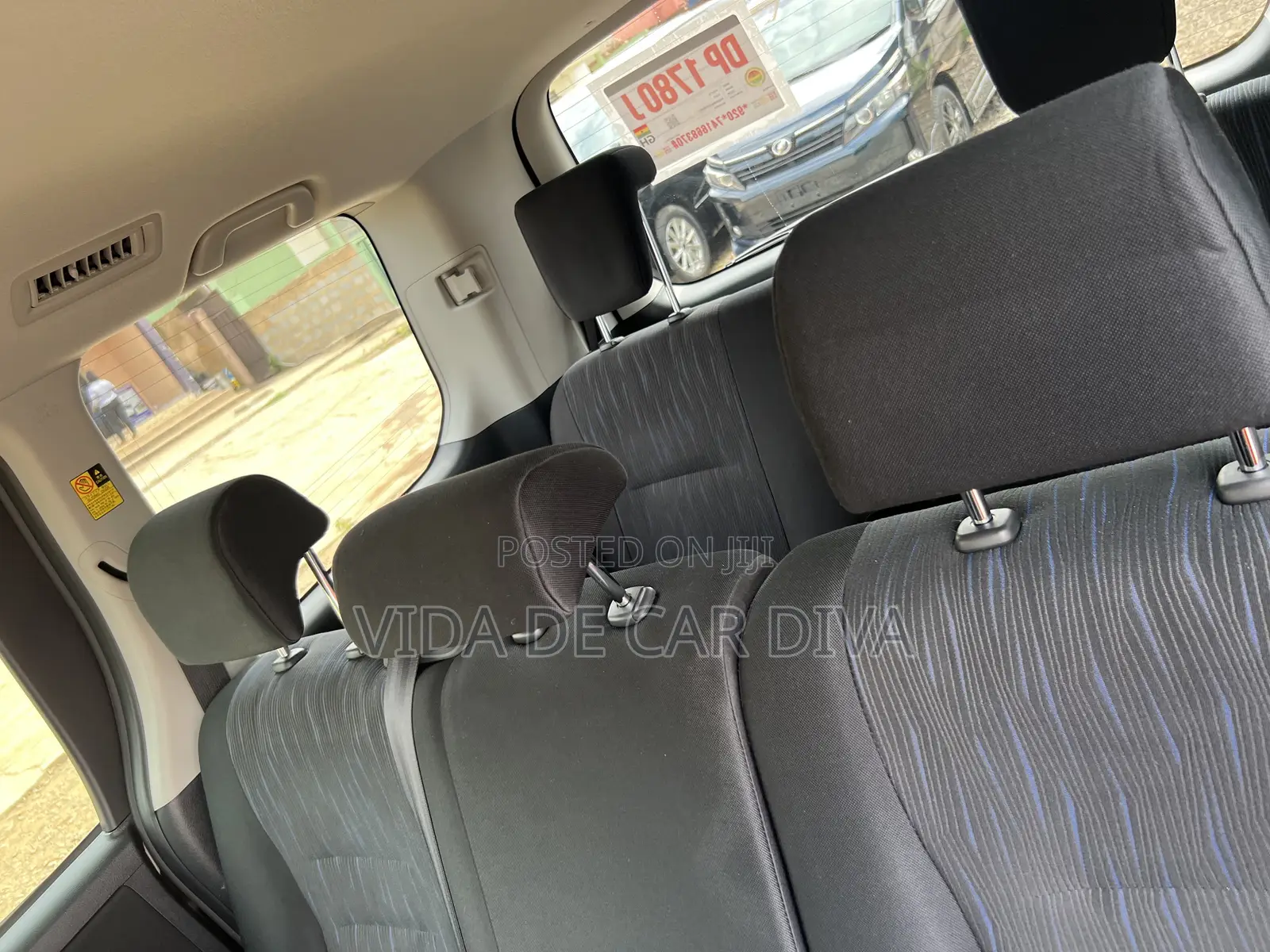 Toyota Voxy V 4WD 8-Seater 2012 Black