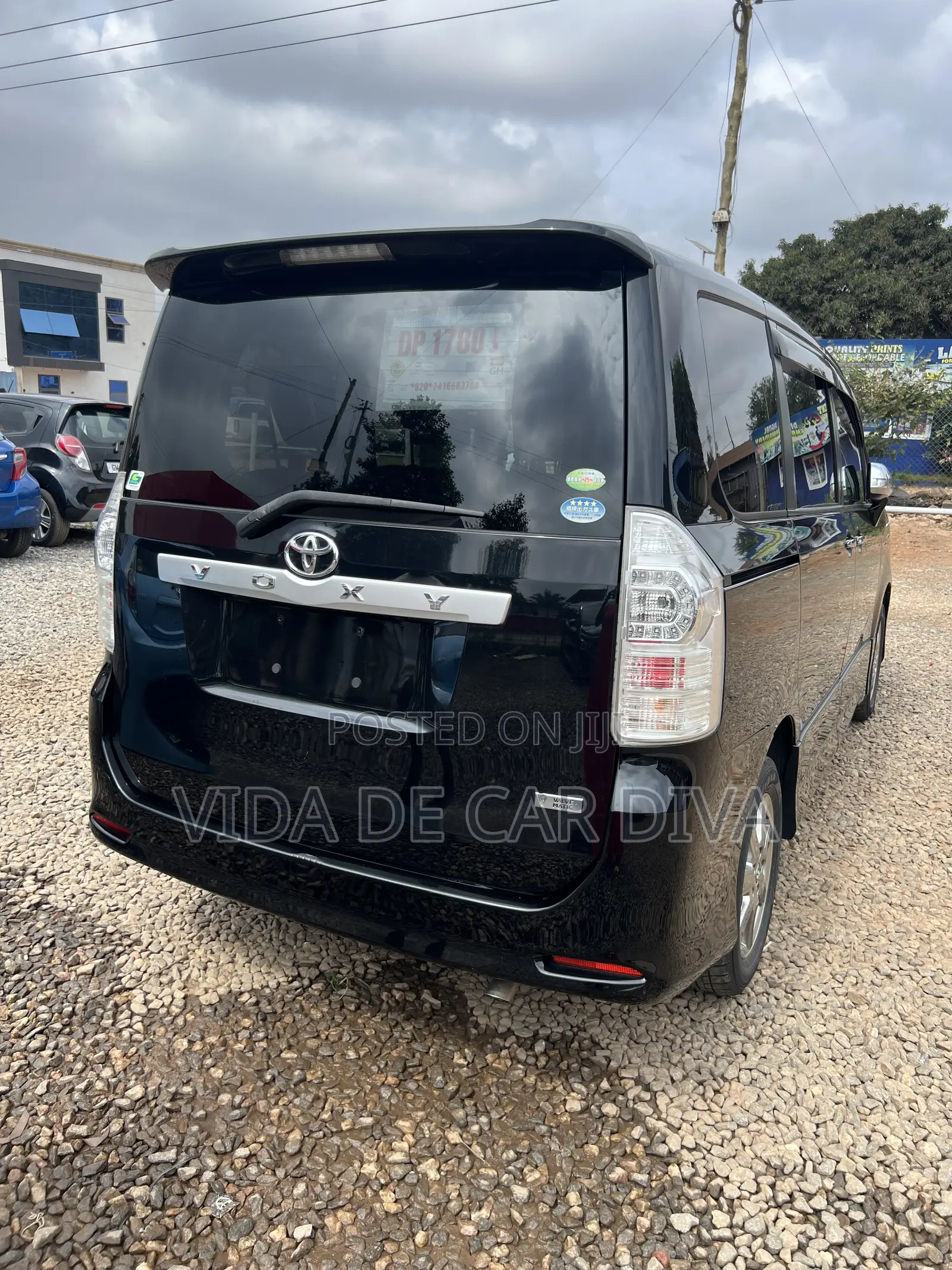 Toyota Voxy V 4WD 8-Seater 2012 Black