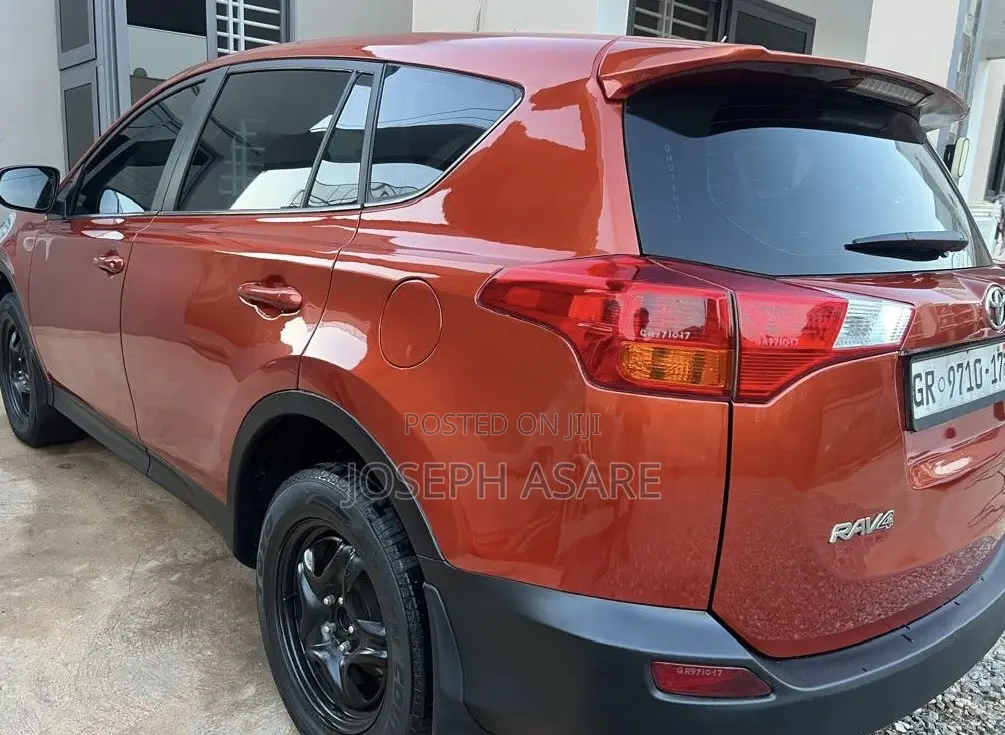 Toyota RAV4 2014