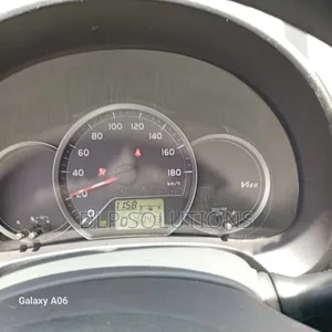 Toyota Vitz 1.0 FWD 5dr 2012 Silver