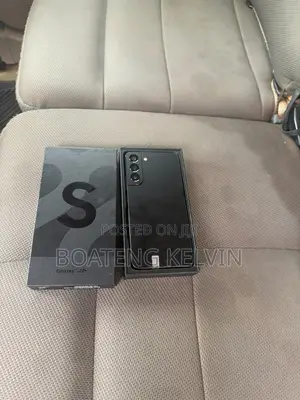 New Samsung Galaxy S22+ 5G 256 GB Black