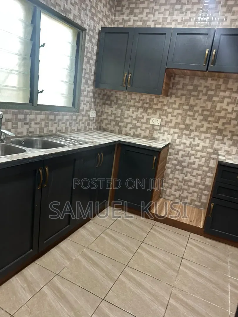 2bdrm Apartment in 12, Baatsona Total for rent