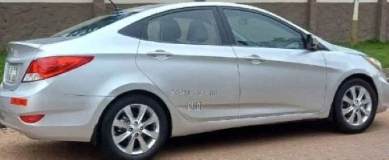 Hyundai Accent GLS 4dr Sedan (1.6L 4cyl 6A) 2014 Silver