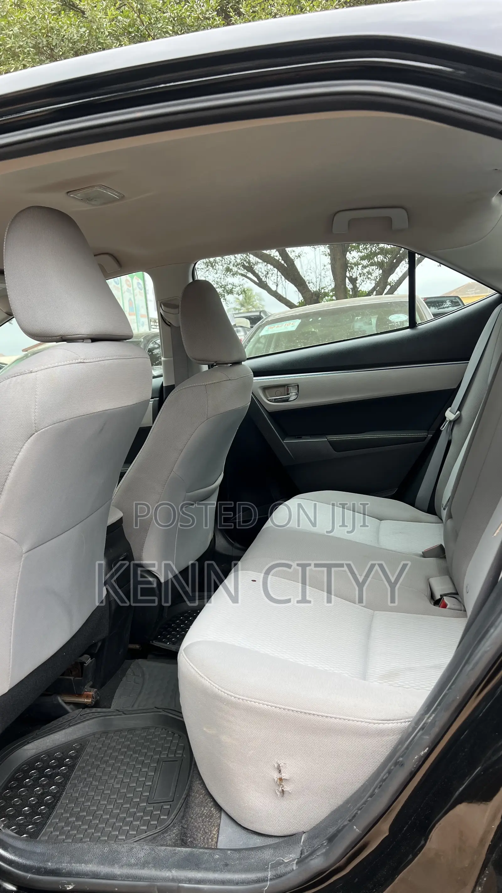 Toyota Corolla LE 4dr Sedan (1.8L 4cyl CVT) 2016 Black