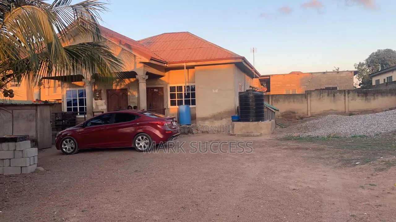 3bdrm House in Awutu Senya East Municipal for sale