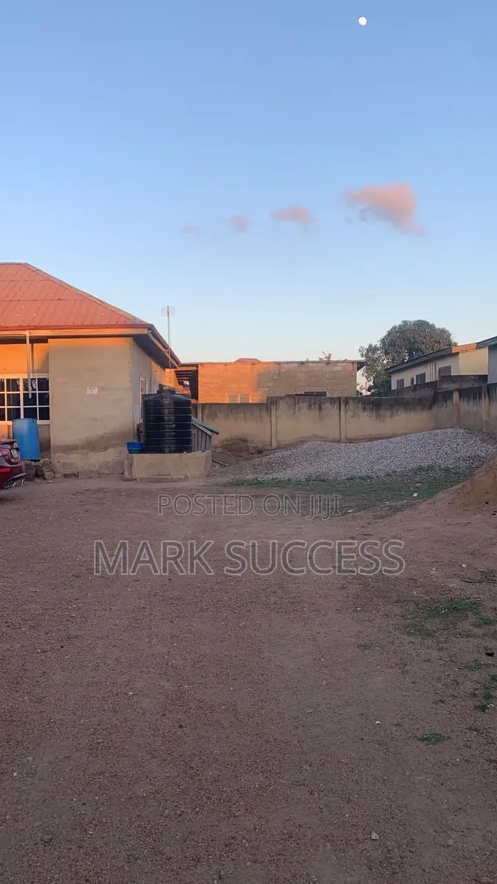 3bdrm House in Awutu Senya East Municipal for sale