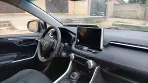Toyota RAV4 2023 Gray
