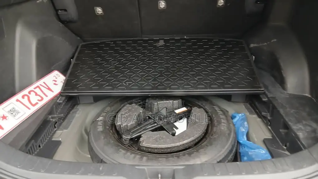 Toyota RAV4 2023 Gray