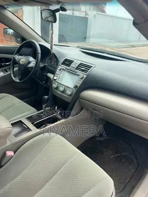 Toyota Camry Base 4dr Sedan (2.4L 4cyl 5M) 2009 White