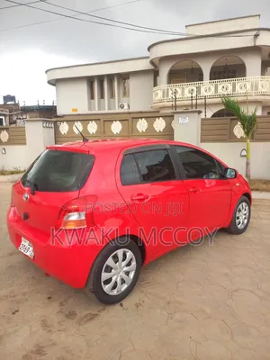 Toyota Vitz 1.5 FWD 3dr 2010 Red
