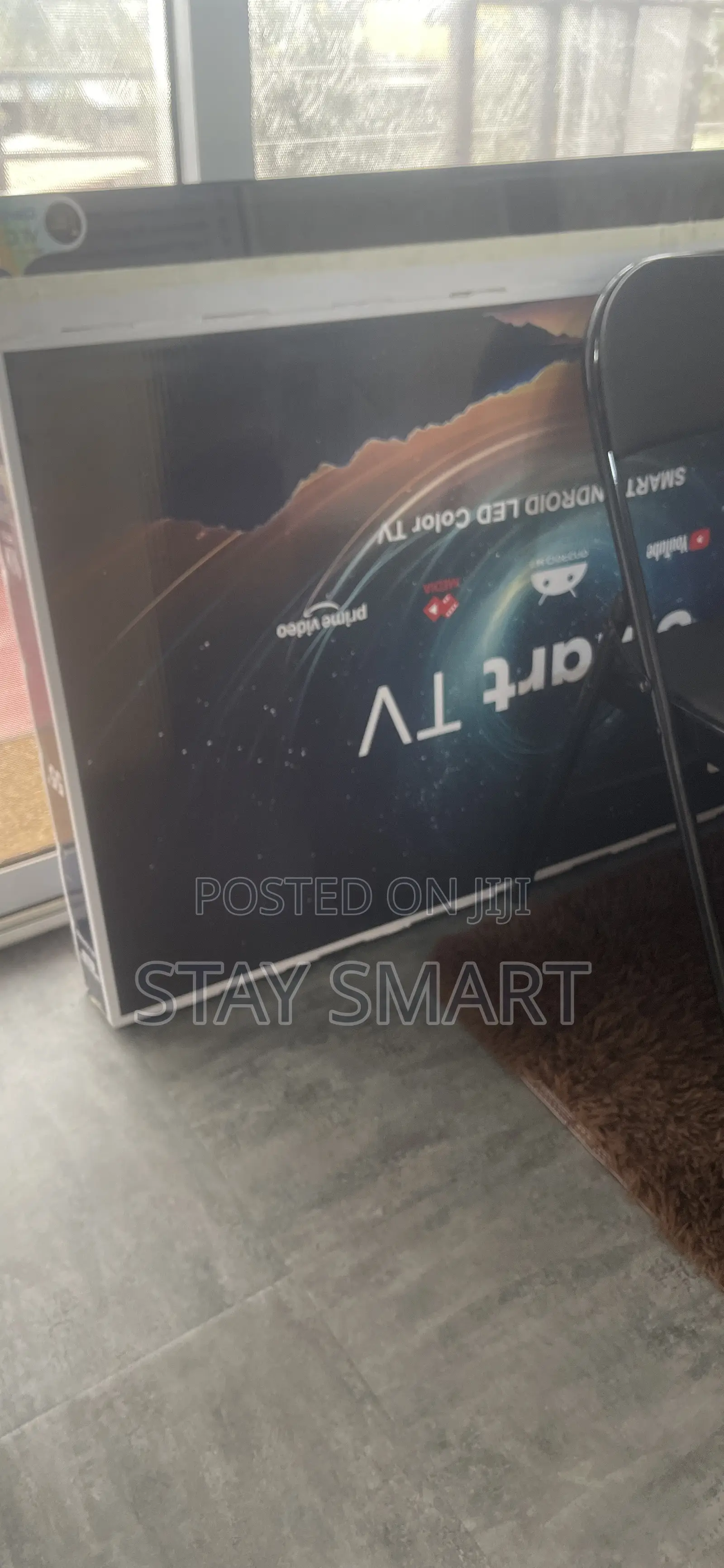 Mooved 65 Inch LED Smart TV