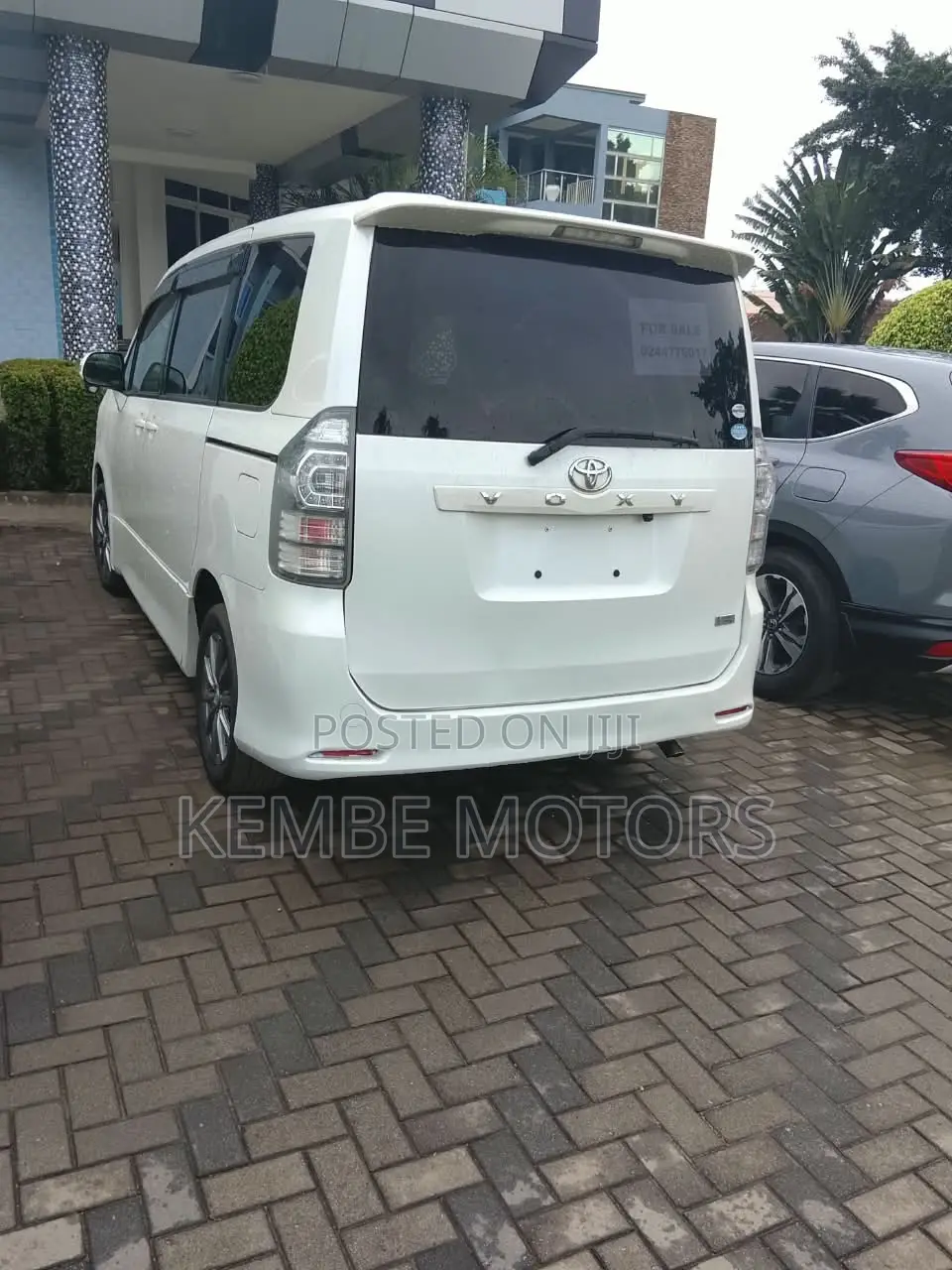 Toyota Voxy 2012 White