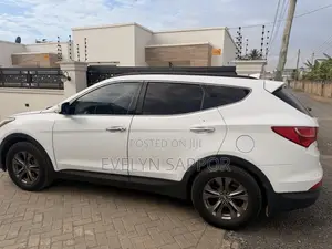 Hyundai Santa Fe 2012 White