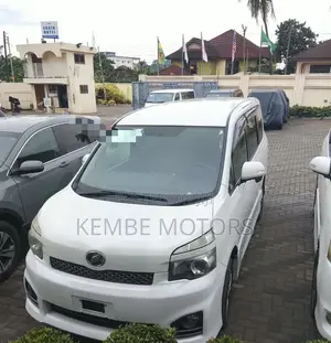 Toyota Voxy 2012 White
