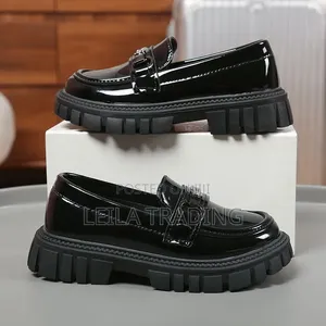 Black Shoe