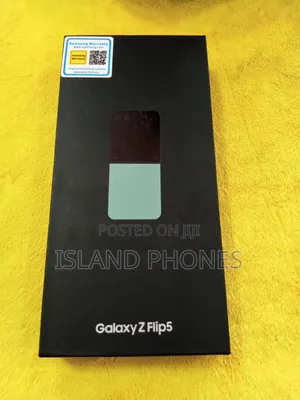 New Samsung Galaxy Z Flip5 256 GB Green