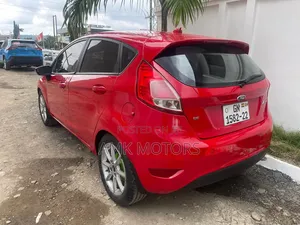 Ford Fiesta 2015 Red