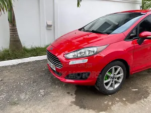 Ford Fiesta 2015 Red