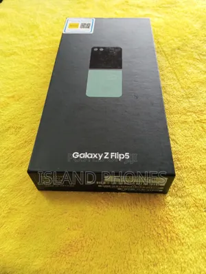 New Samsung Galaxy Z Flip5 256 GB Green