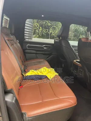 RAM 1500 2019 Black