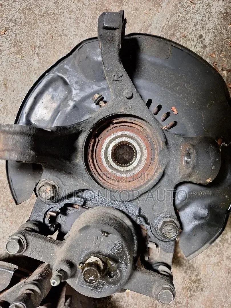 Toyota Vitz / Yaris Front Hub