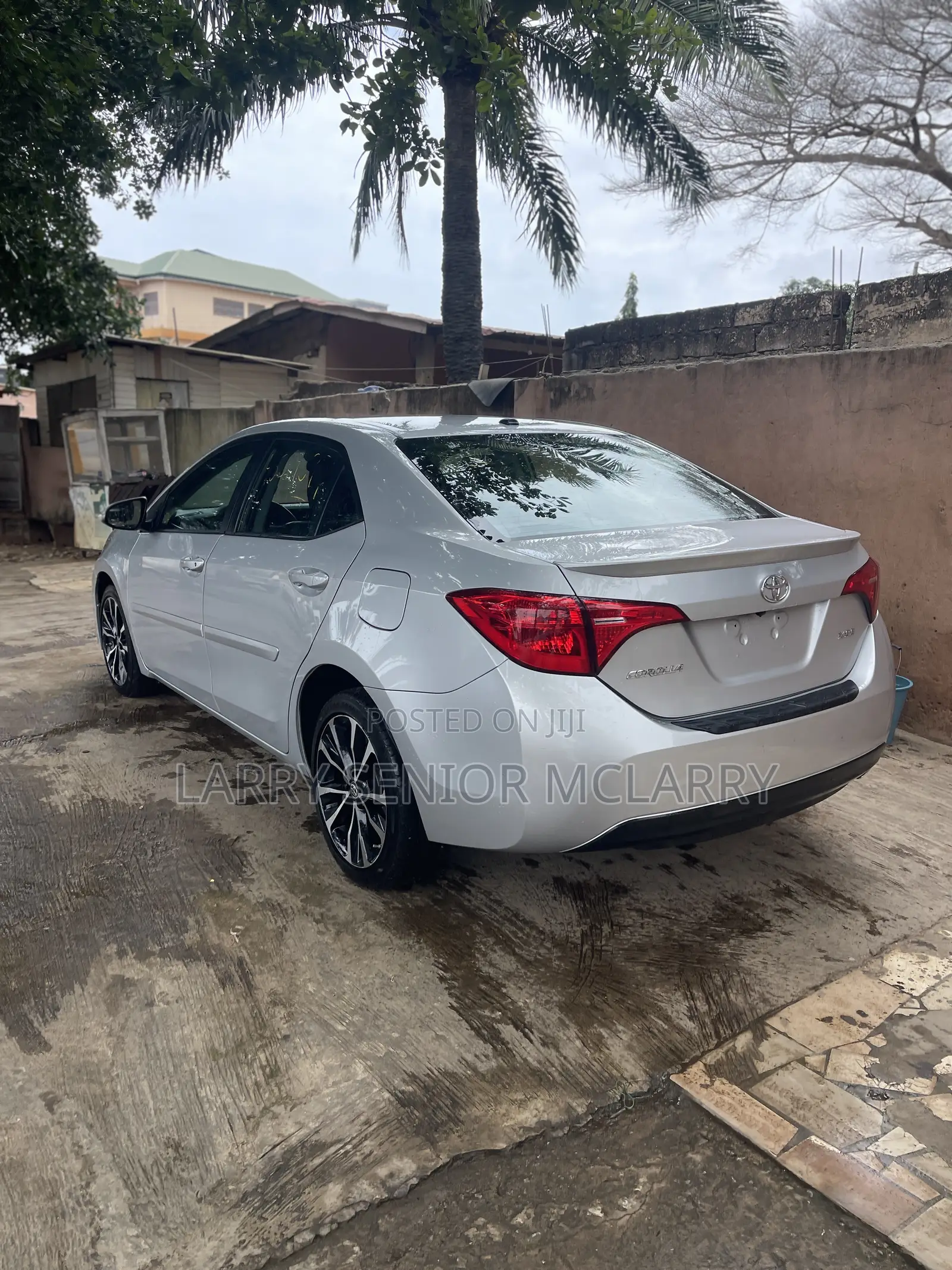 Toyota Corolla XSE 4dr Sedan (1.8L 4cyl CVT) 2017 Silver