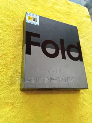 New Samsung Galaxy Z Fold4 256 GB Black