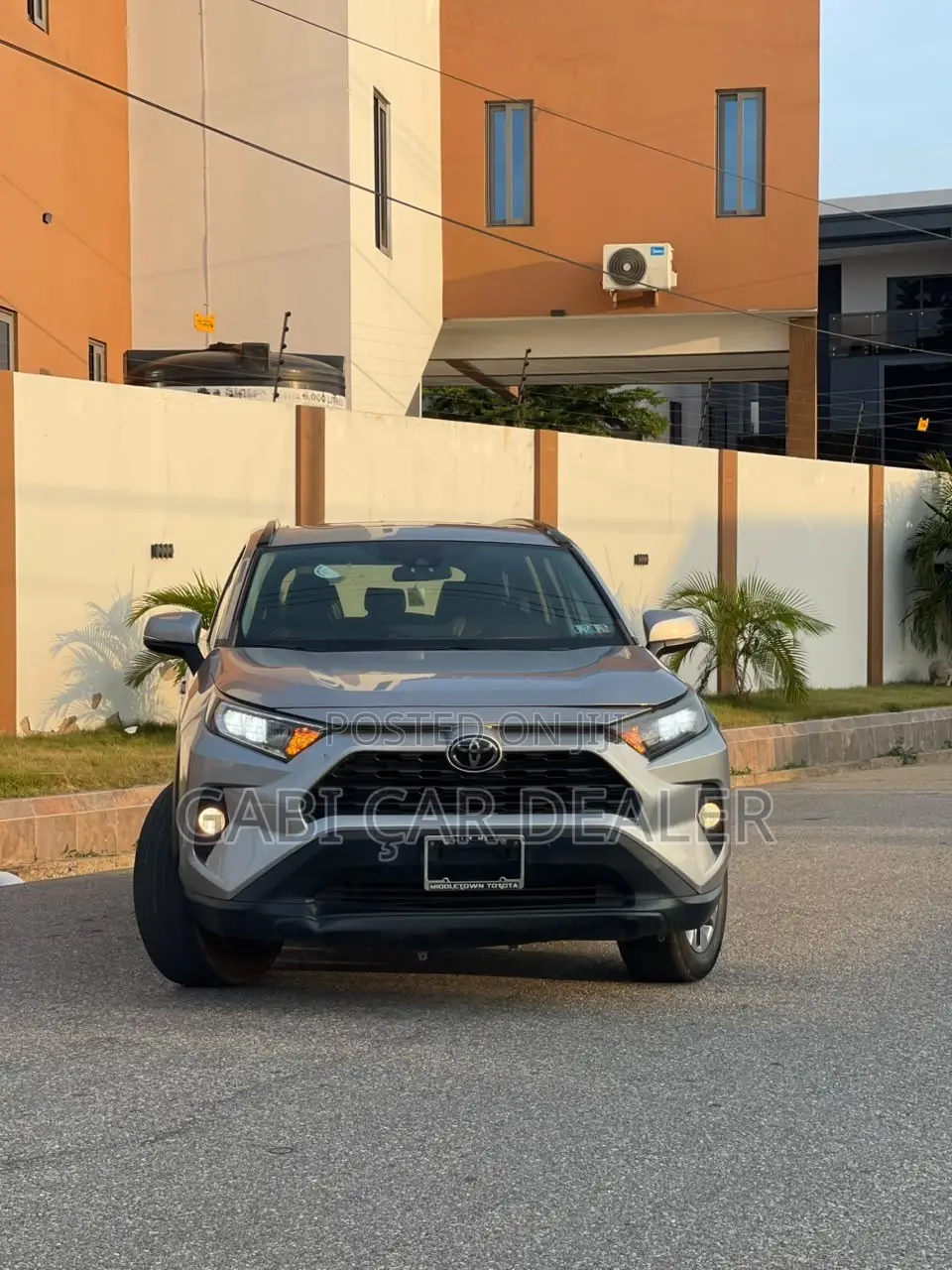 Toyota RAV4 XLE AWD 2023 Silver