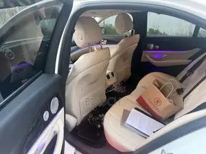 Mercedes-Benz E300 Base RWD Sedan (2.0L 4cyl 9A) 2017 White