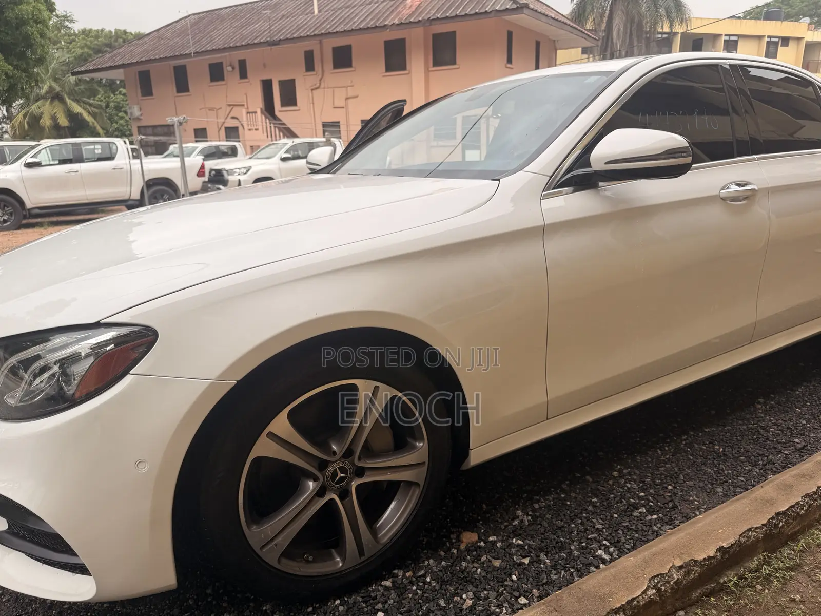 Mercedes-Benz E300 Base RWD Sedan (2.0L 4cyl 9A) 2017 White