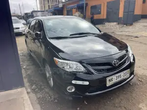 Toyota Corolla S 4dr Sedan (1.8L 4cyl 4A) 2013 Black