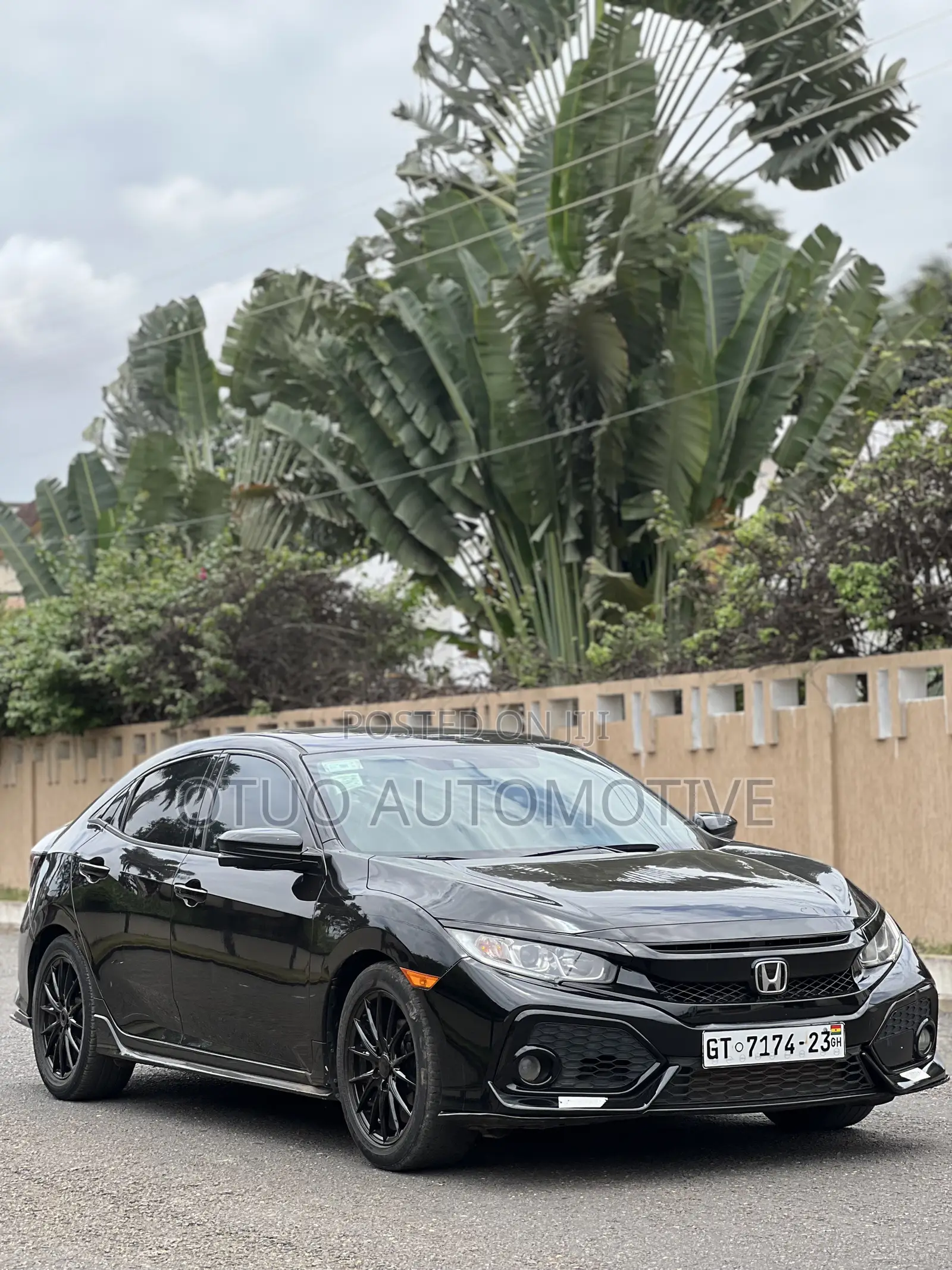 Honda Civic EX 4dr Hatchback (1.5L 4cyl) 2017 Black