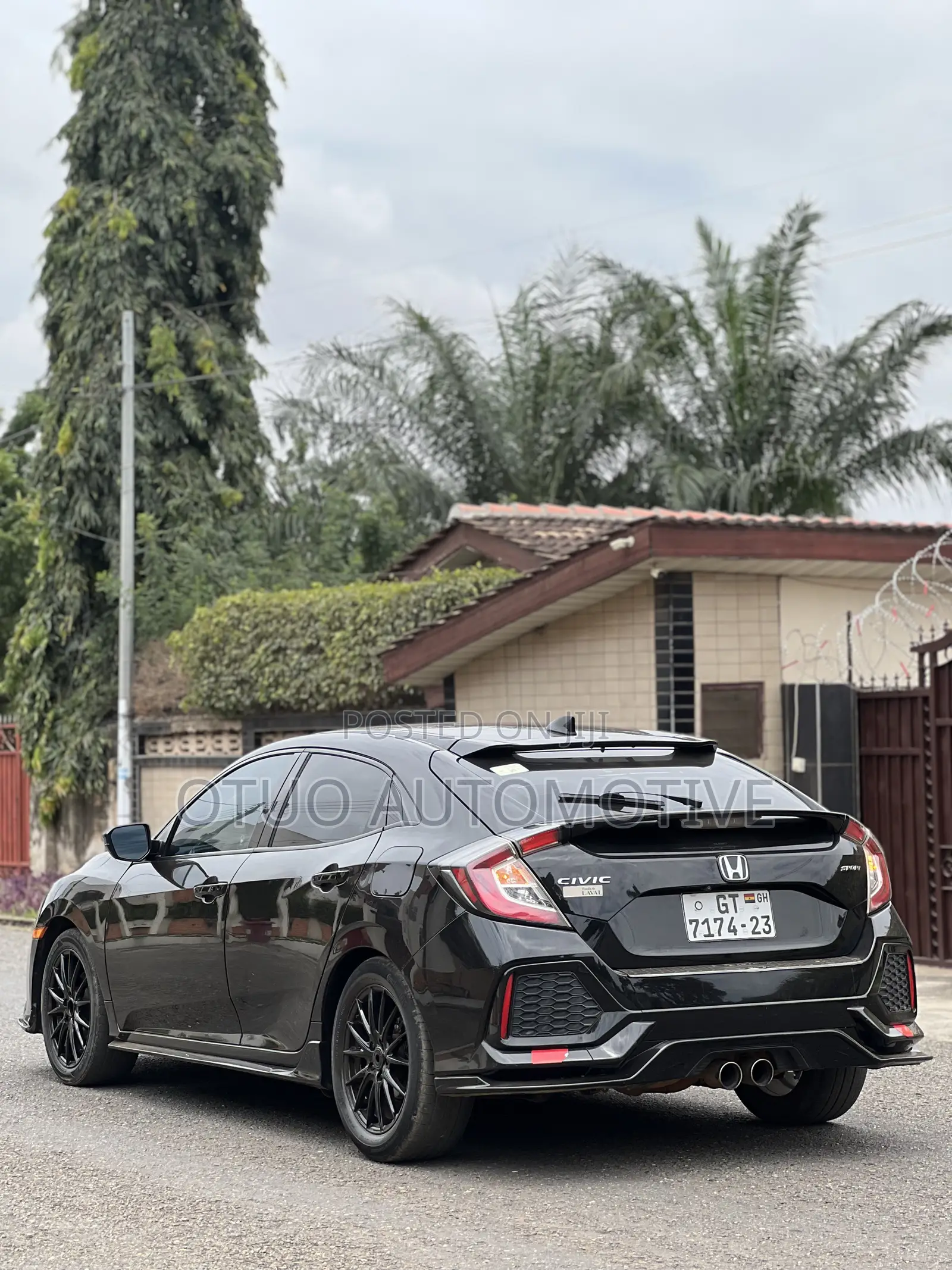 Honda Civic EX 4dr Hatchback (1.5L 4cyl) 2017 Black