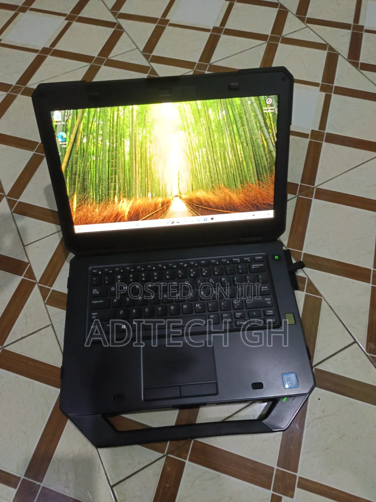 Laptop Dell Latitude 5430 Rugged 24GB Intel Core i7 SSD 512GB
