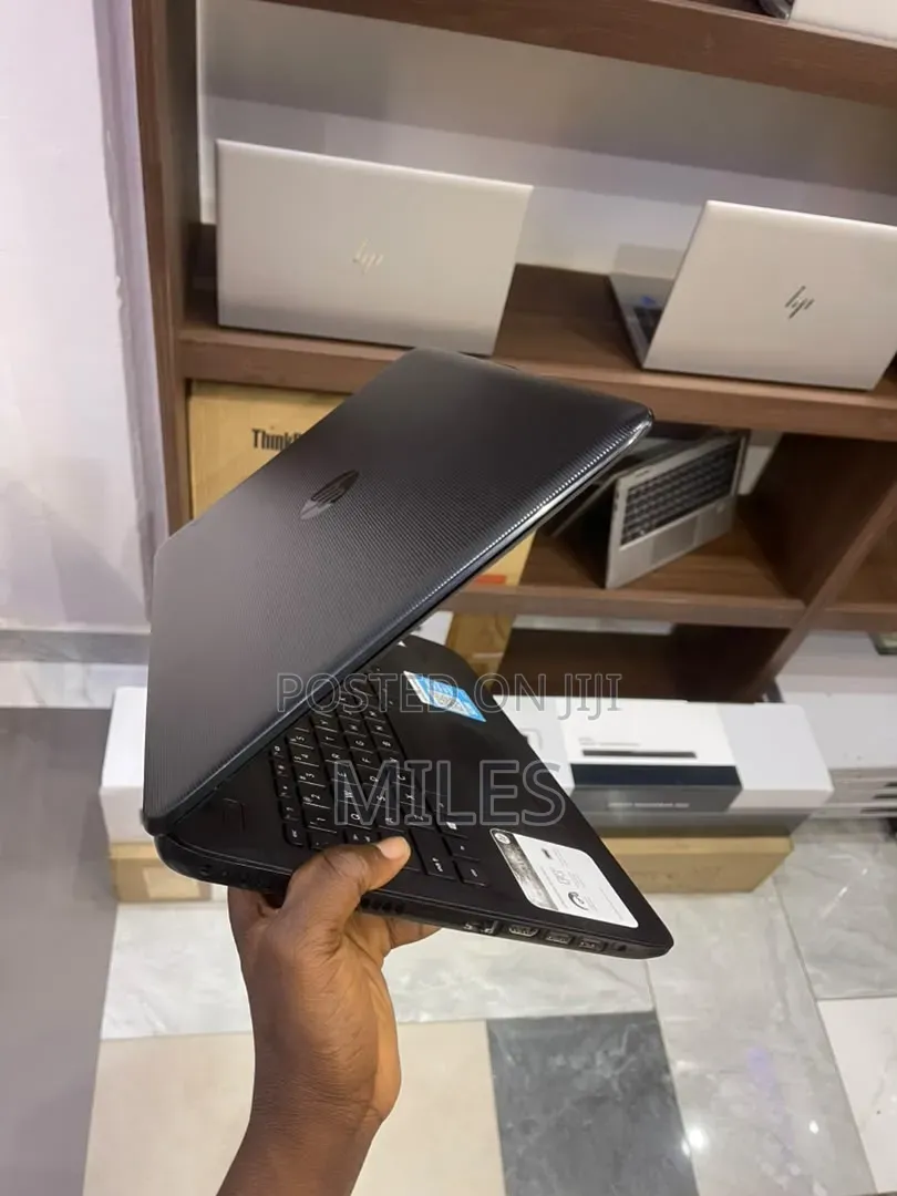Laptop HP Pavilion 15 6GB Intel Core i3 HDD 1T